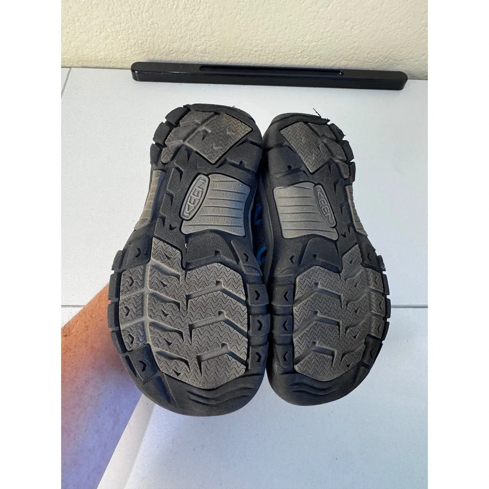 Keen Newport H2 Kids Sandals Size 11 Blue Grey Hiking Water Shoes Gorpcore